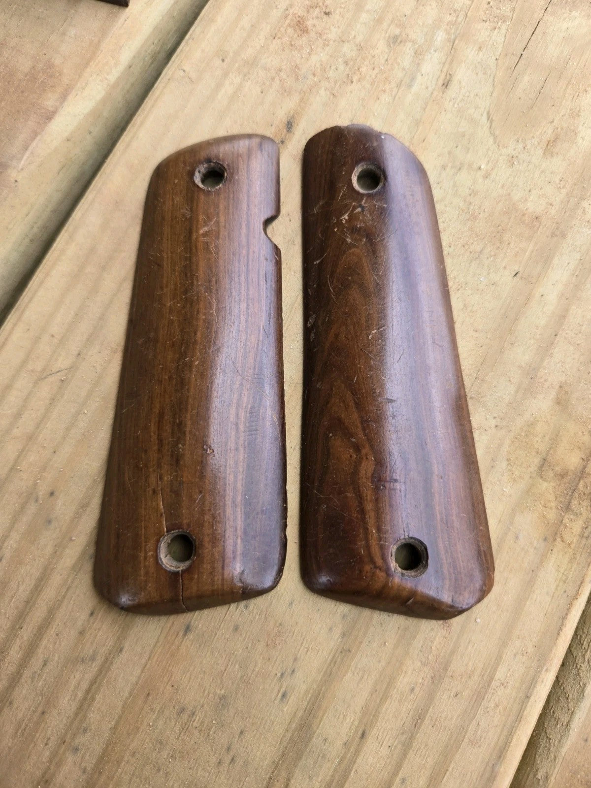1911 Commander / Commander Compact Pistols Wooden Grips