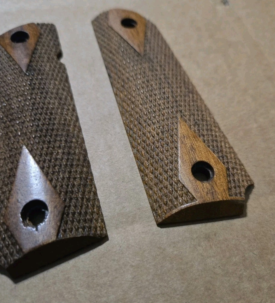 1911 Commander / Commander Compact Pistols Wooden Grips